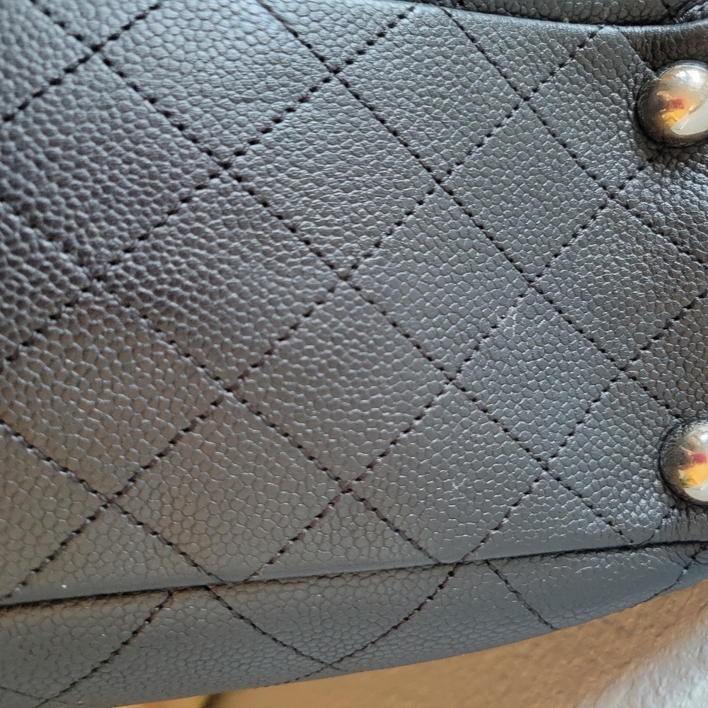 Chanel Black CC Pocket Hobo Quilted Caviar Medium Tote Handbag - Picture 9 of 16